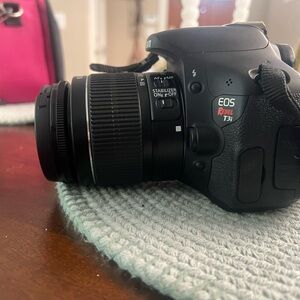 Canon EOS T3i Camera